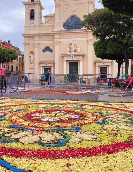 Infiorata a Pietra Ligure